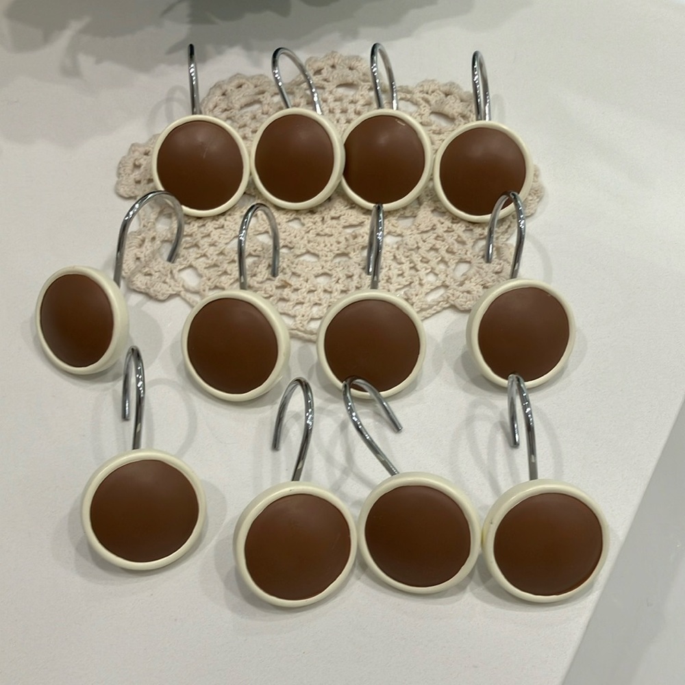 12 Wooden Round Silver Tone Shower Curtain Hooks Chocolate Brown & Cream